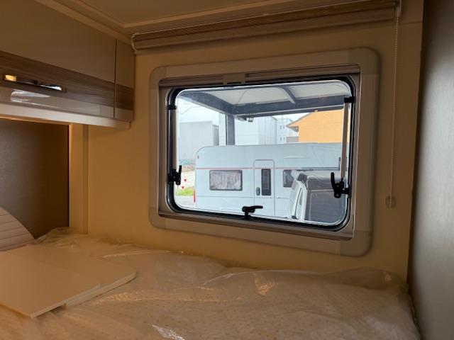 burstner Travel Van 590G HL-10