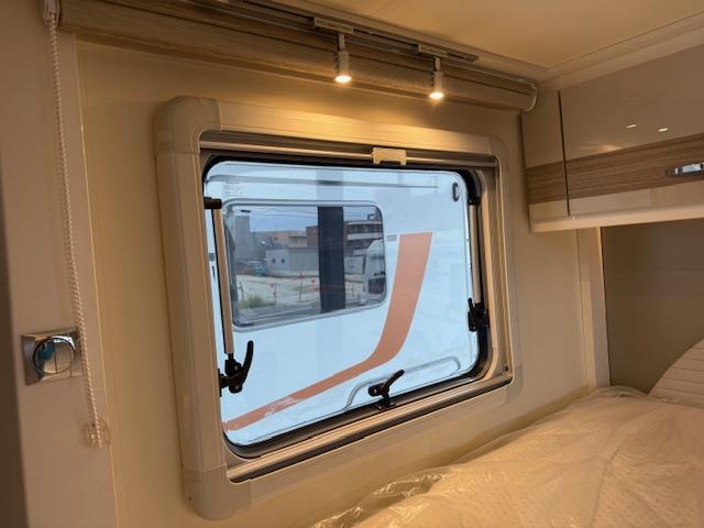 burstner Travel Van 590G HL-11