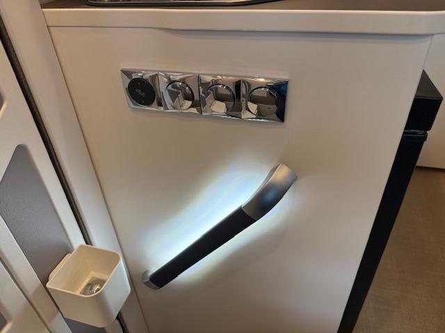 burstner Travel Van 590G HL-21